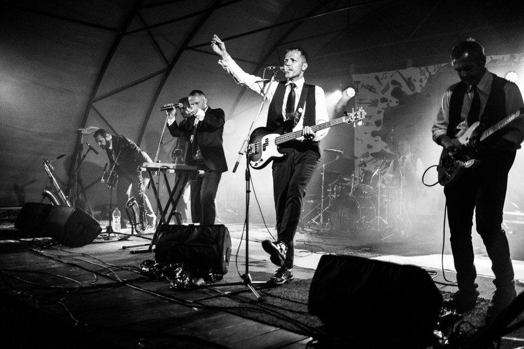 Bez Ladu A Skladu - Colours of Ostrava